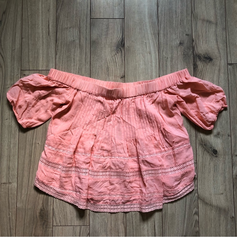 Women’s Free People Peach Off the shoulders top size S